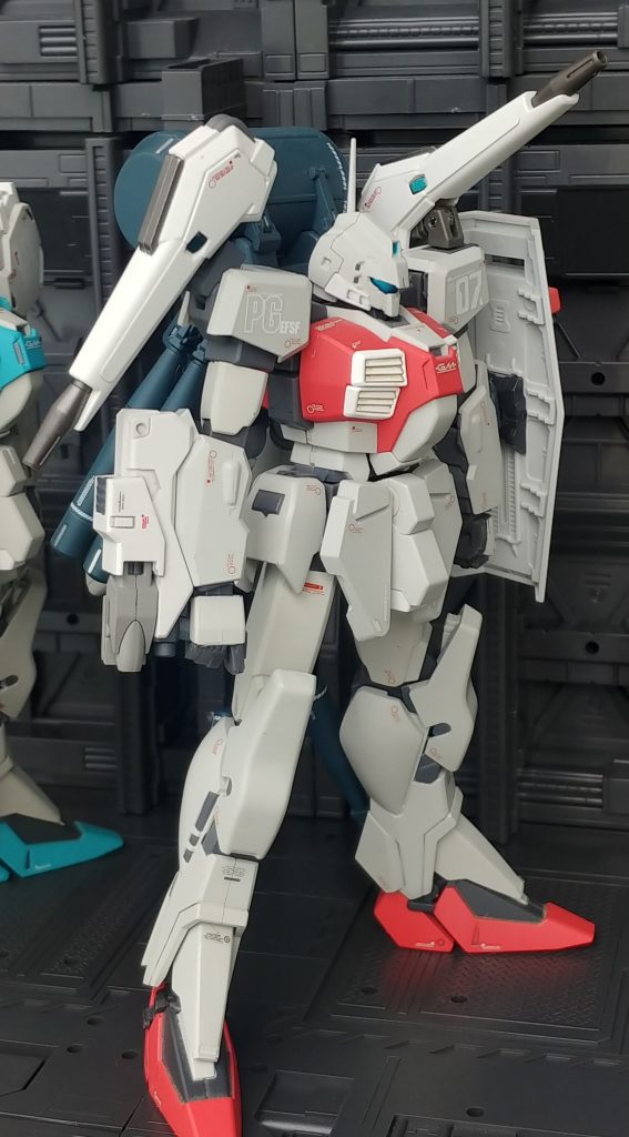 右腕にはイーワックネロの山越カメラを拝借。借りてばかりでごめんなさい。