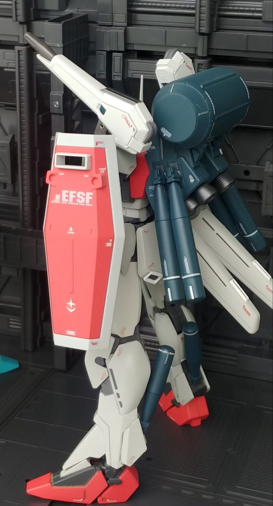 Hgucのパワードジムのシールドを塗装、色味は何とか再現(^_^;)