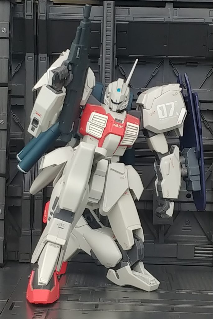 月面降下、マニングス大尉装備案。