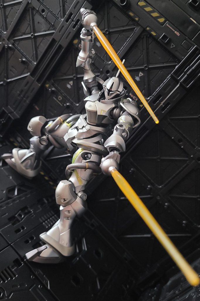 アクションポーズ③