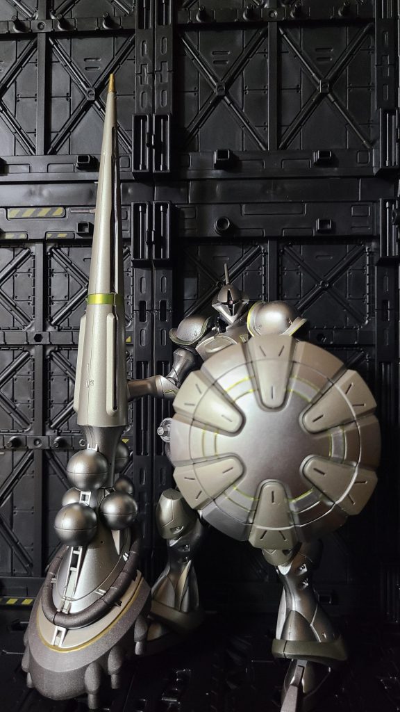 シールドとハクジも、金属の盾とランスっぽい感じに。(それにしてもハクジデカすぎだろ…)