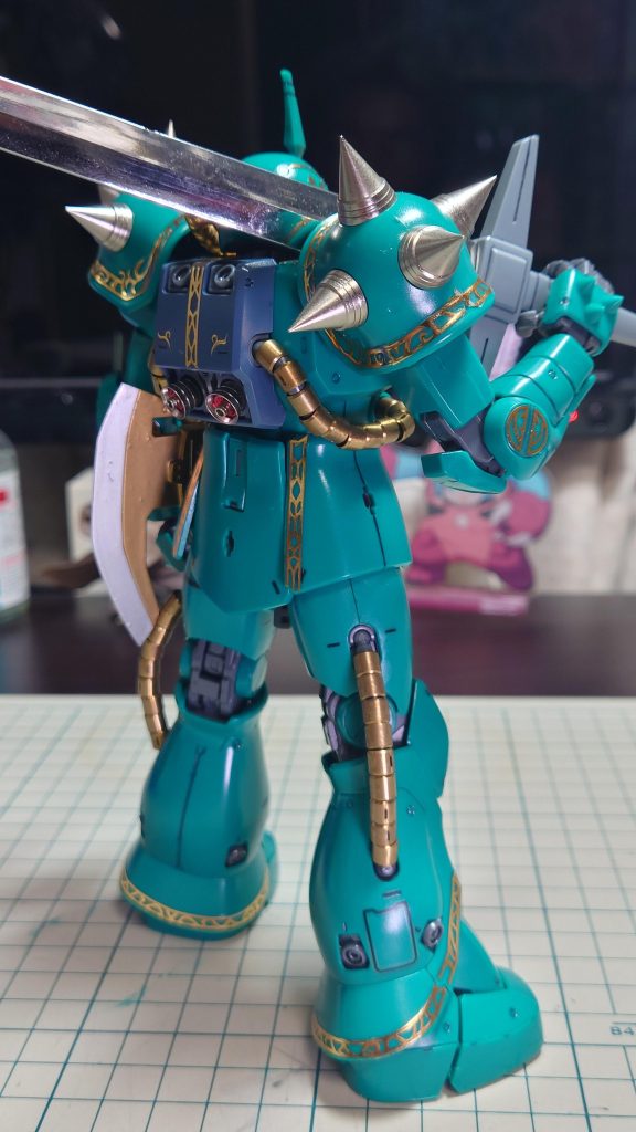 ドズル・ザビ専用ザクⅡ–6枚目/制作者：あれく myT 積みプラ崩したい