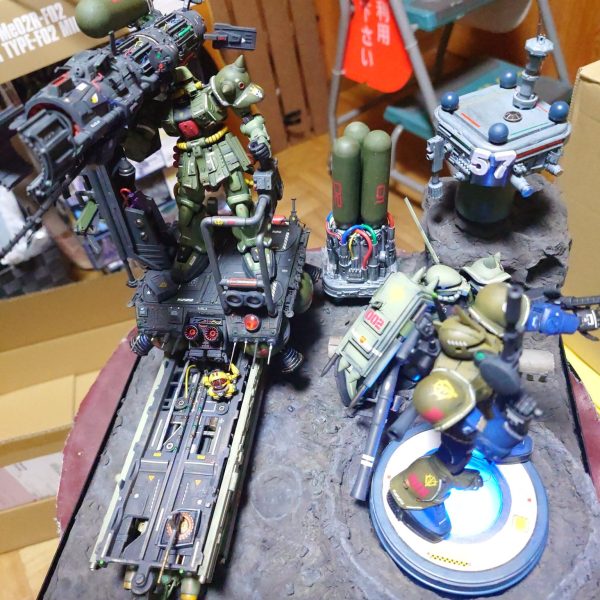 牛歩製作ザク＆ザク＆ザク時々スキウレ　ジオラマ