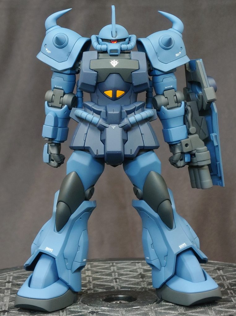 モノアイレールの幅詰め、ショルダーアーマーの位置を変更しております。