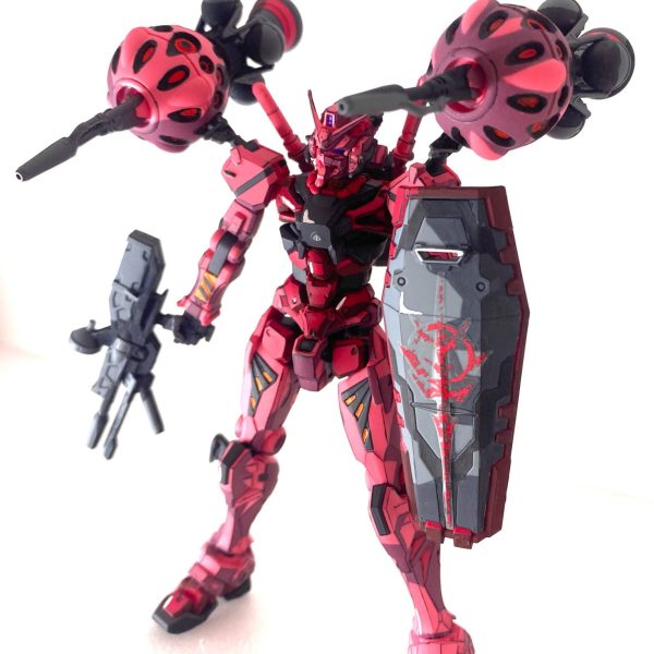 GUNDAM GQ uuuuuux 赤いガンダム