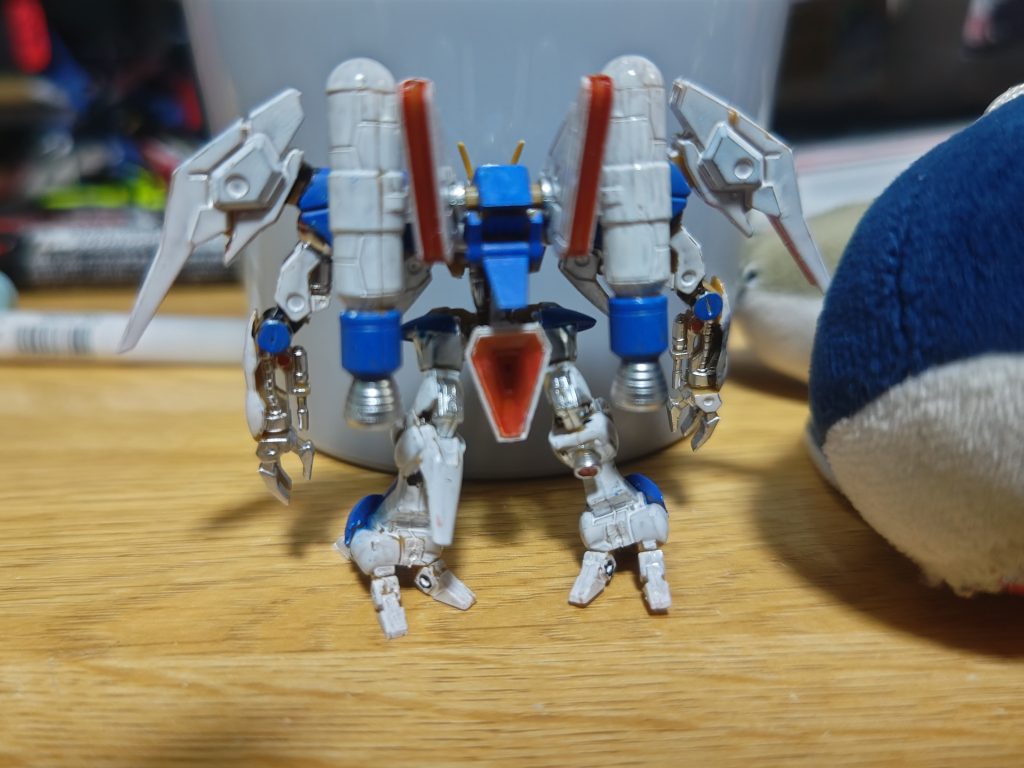 背面も、けっこうキッチリと塗り分けられたかな?