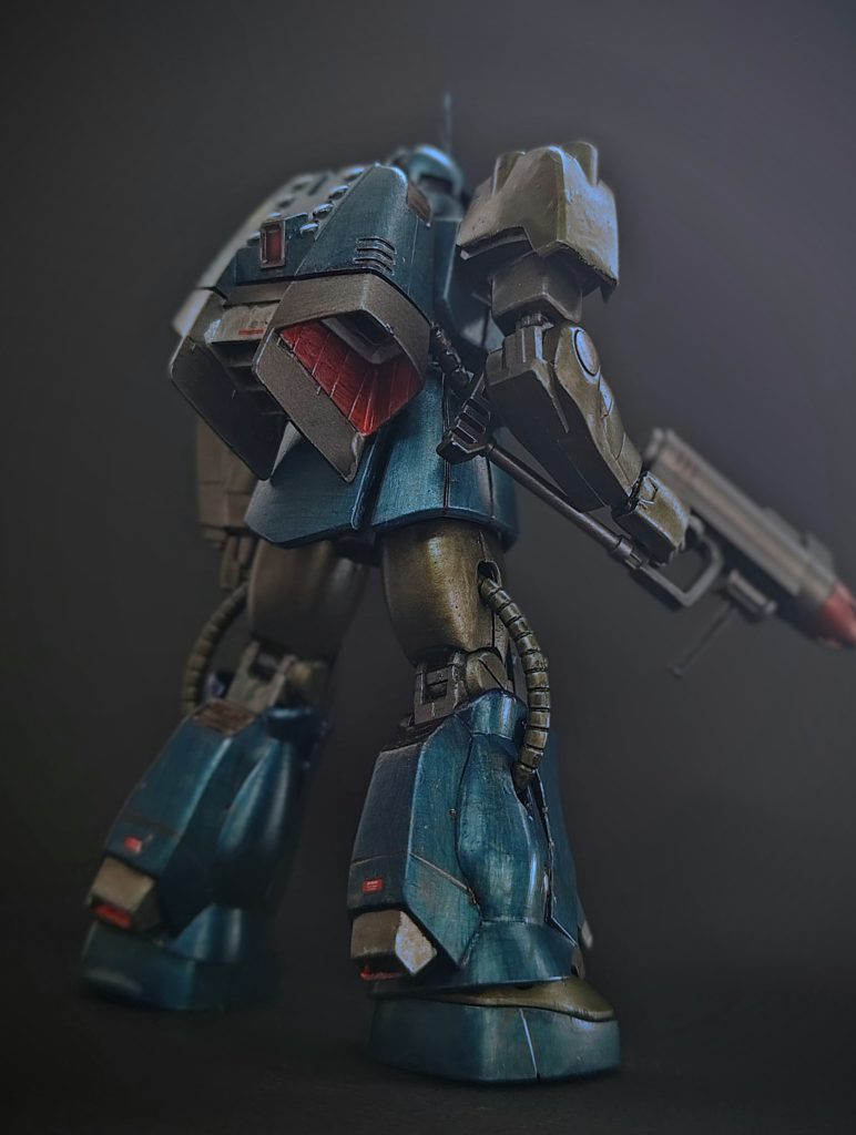 背面カット（別アングル）。