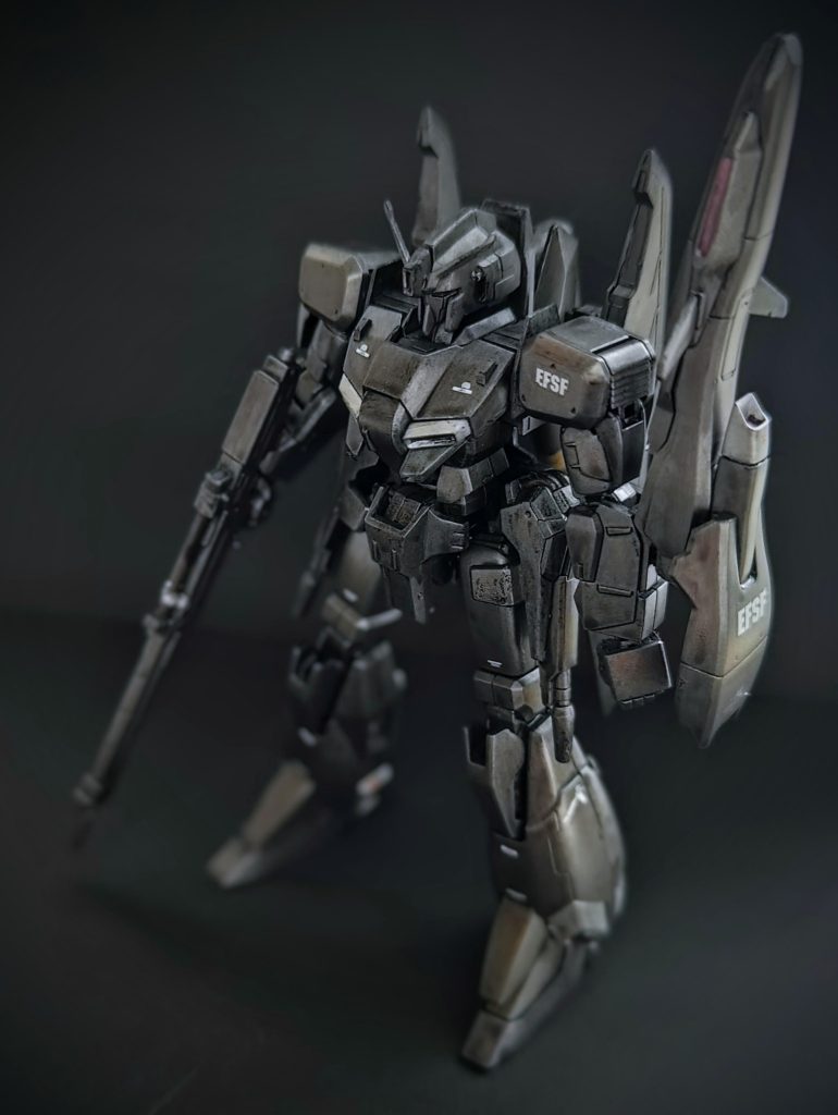 前面カット。銀色のトーン違い（白銀、銀色、黒鉄色のイメージ）といった感じで塗装しています。