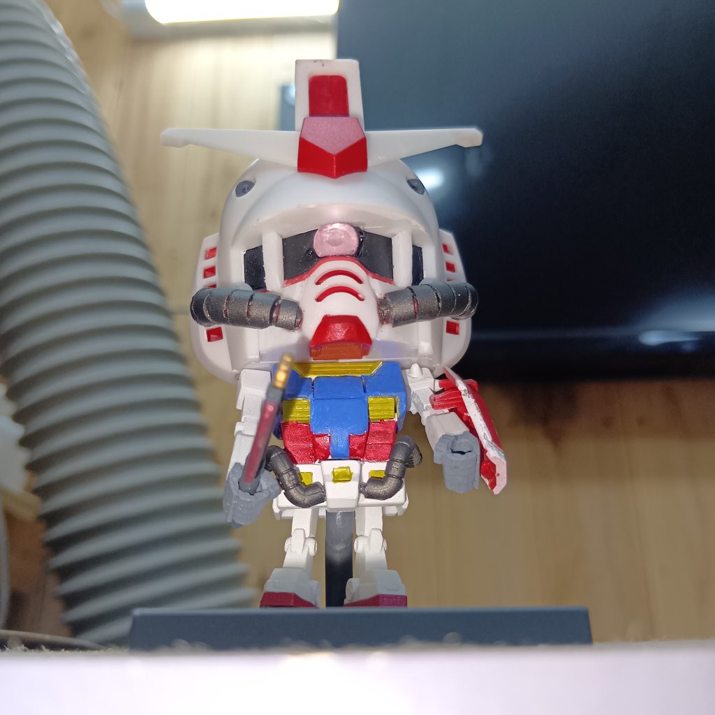 何かを決意した偽ガンプラくん(ザクver.)