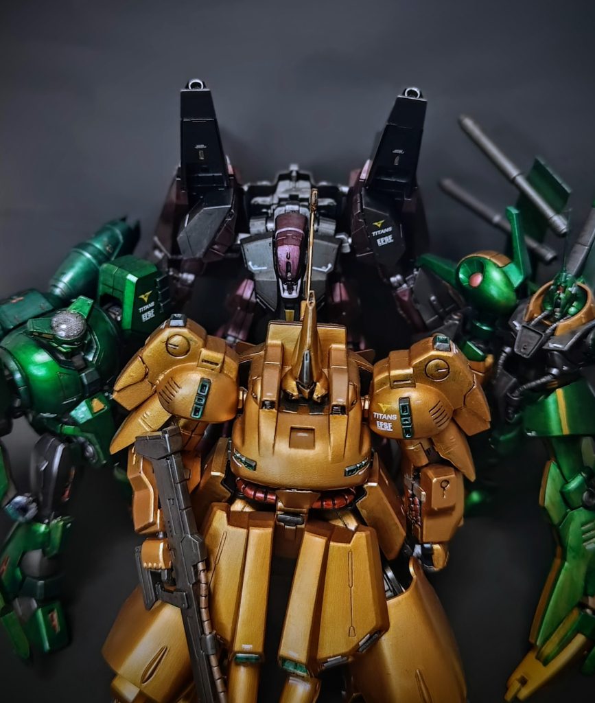 4日続けて投稿しましたシロッコ開発のMS集合ショットで。それぞれ個性的なデザイン、かつ大きいMSですねww