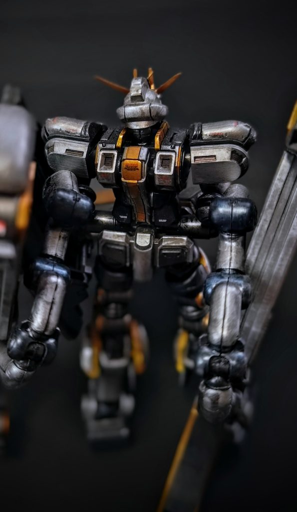 背面カット（ガンダム寄り）。