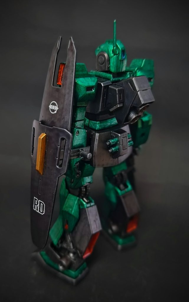 背面カット（別アングル）。