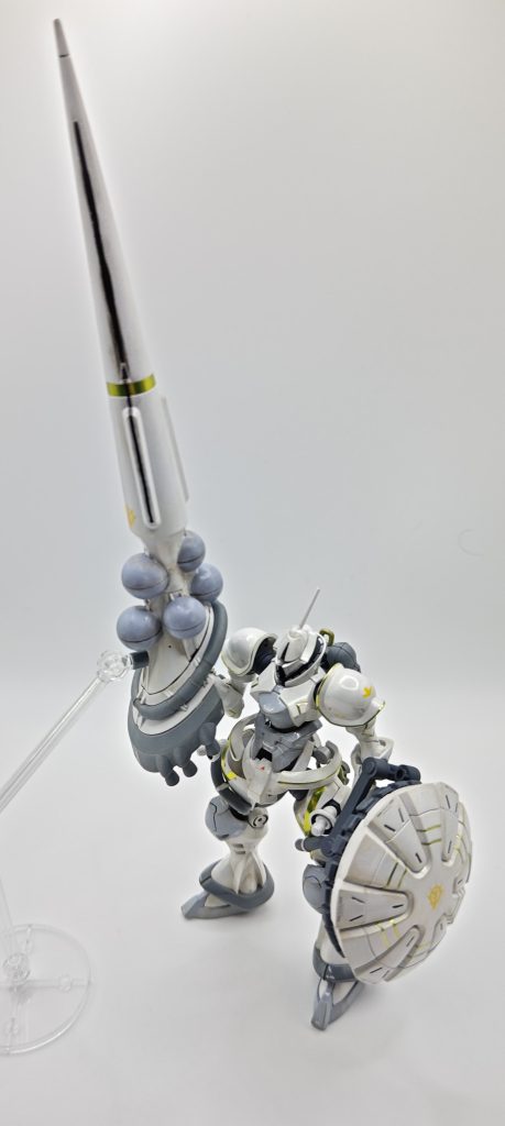 大ボリュームで製作は楽しかったです。キットの出来もさすがでいじるところは少なかったです。ただ、カスタマイズのめどがついてしまっているのでもう一機ほしいなって思っています。