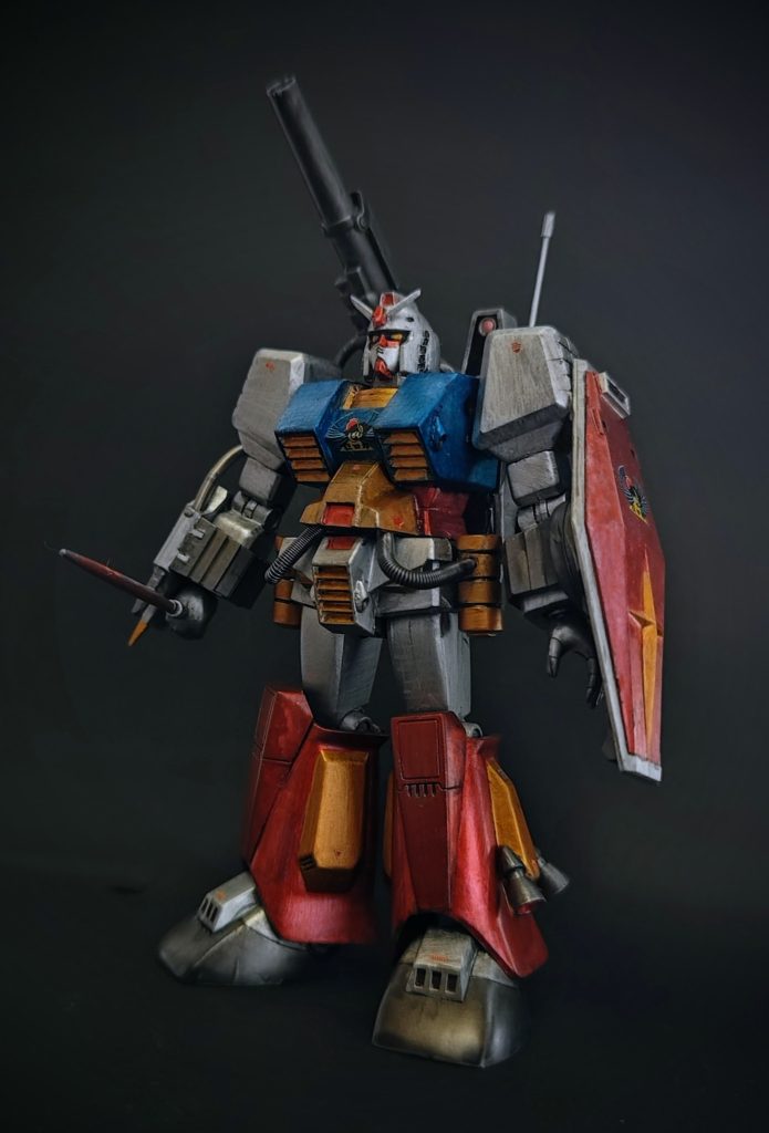 前面カット。中古店でかなり古そうなものを購入して作ったのですが、デカールもちゃんと貼れてよかったです(台紙は思いっきり黄ばんでたので)