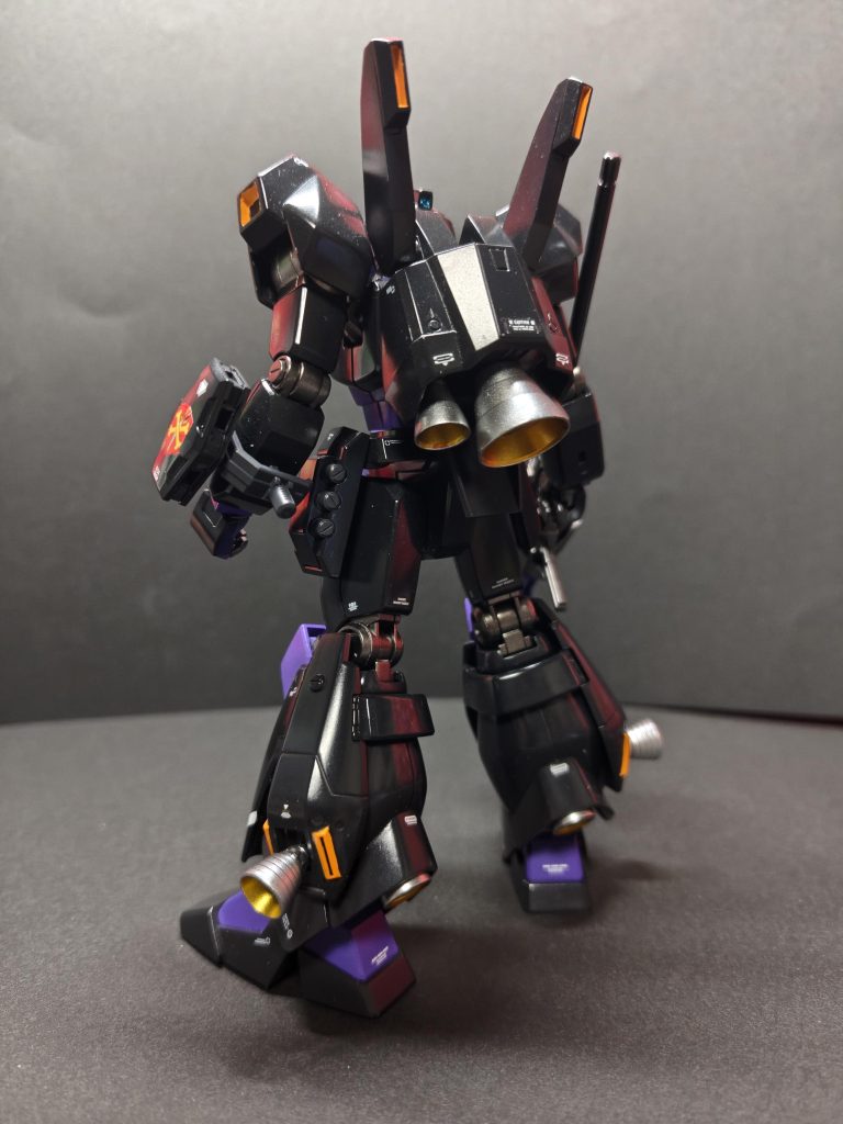 塗装レシピ本体ブラック ミッドナイトブルー(ガイアノーツ)本体パープル パープル(ガイアノーツ)本体ゴールド スターブライトブラス(ガイアノーツ)バーニアオレンジ ビビットオレンジ(ガイアノーツ)関節     ガンメタル(ガイアノーツ)