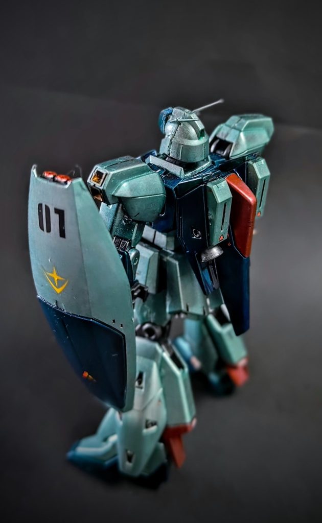 背面カット（別アングル）。