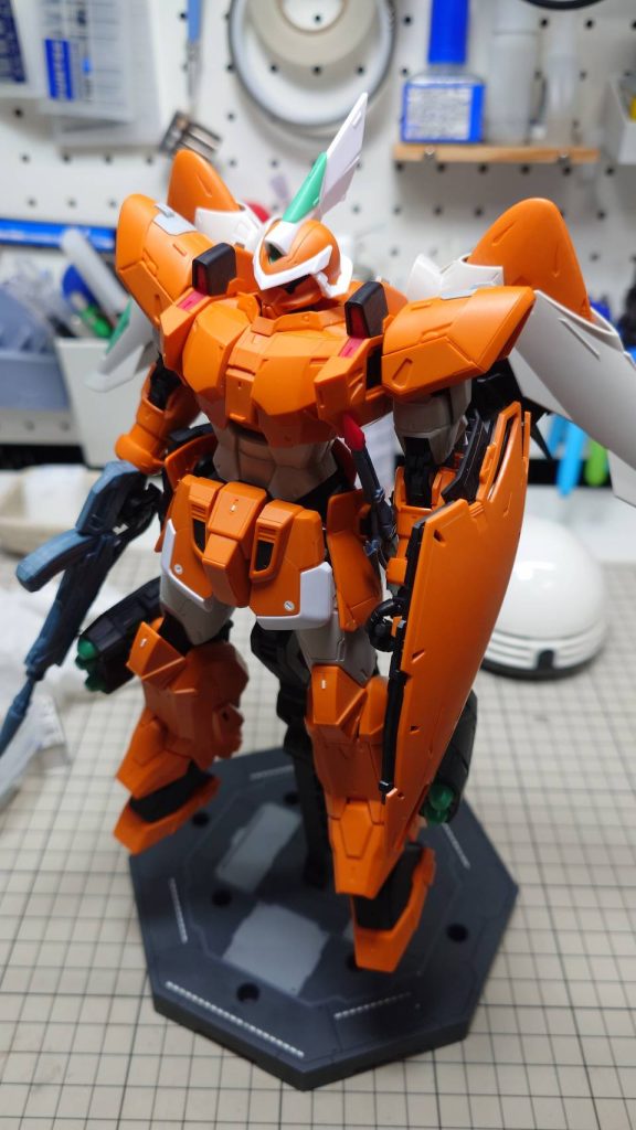スジボリとプラ板を使用してディテールアップをしています元が良キットなのでプロポーションの変更等大きい改修はしていません。
