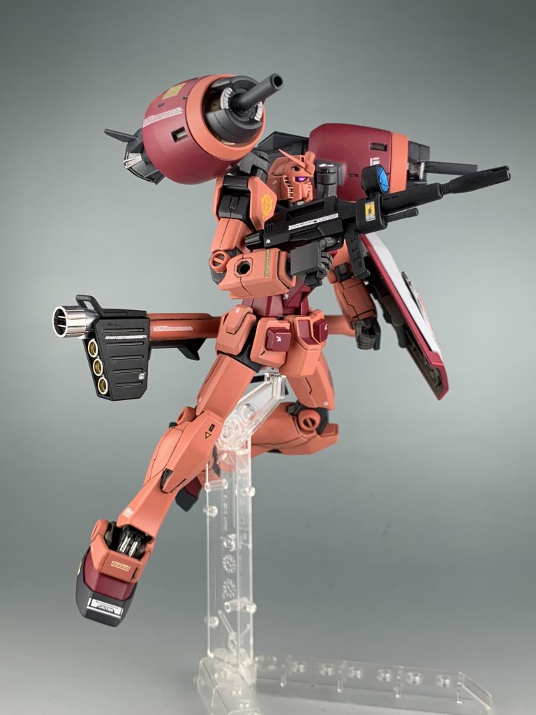 赤いガンダム–3枚目/制作者：komand