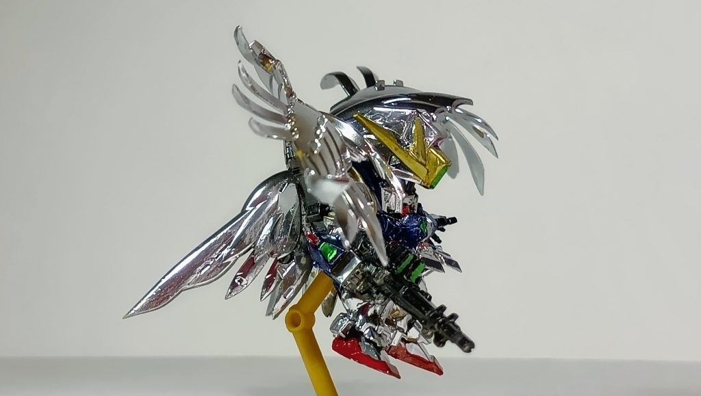 あちこち折れたり割れたりしてなかなか作業が進みませんでした…