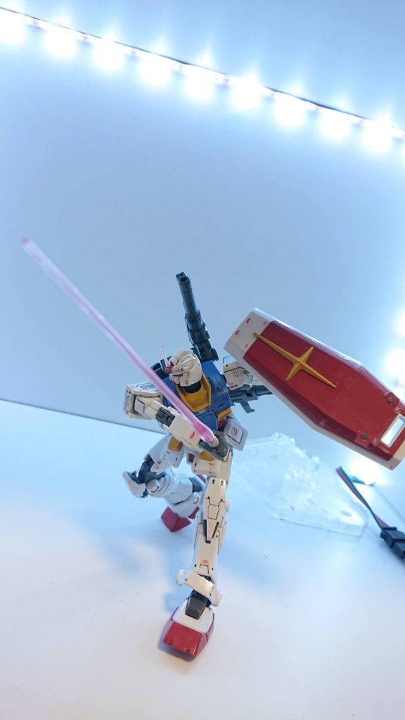 ビームサーベルバックパックに一本マウントされているビームサーベル。フツーのビームサーベル。