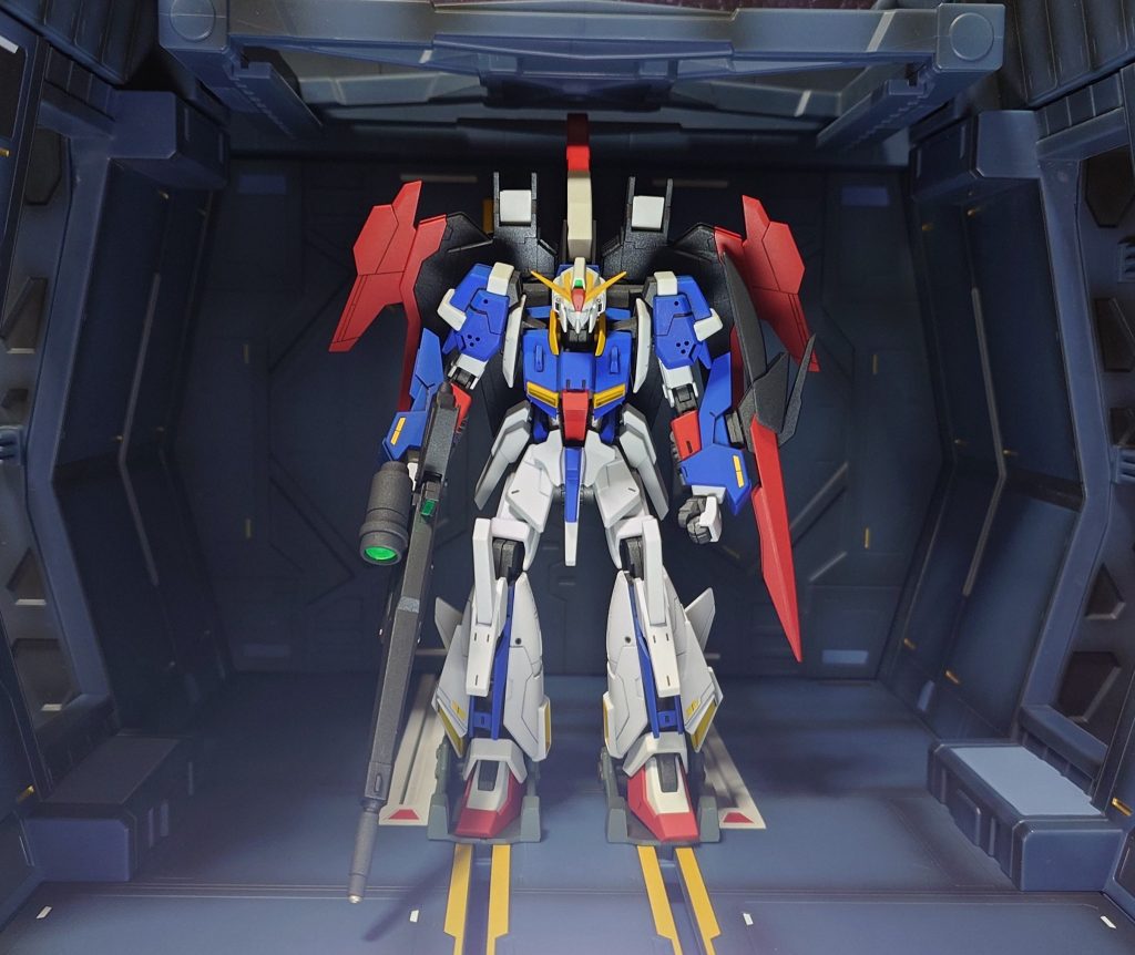 “バトル・スタート”の合図と共に、出撃する！