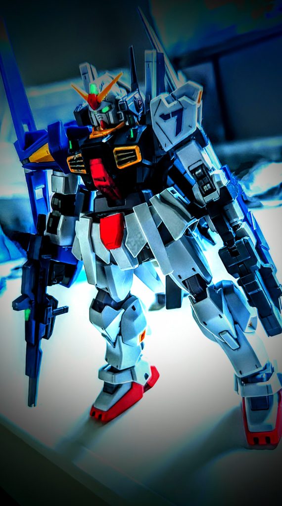 素立ちです。見た通り、ガンダムマークIIを素体に右腕丸ごとAGE3（Gセプターだけ）くっつけました。設定では、GNドライヴ[T]と核融合炉を積んでますので、ガンダムです。（ガンダムなのは見たらわかる）