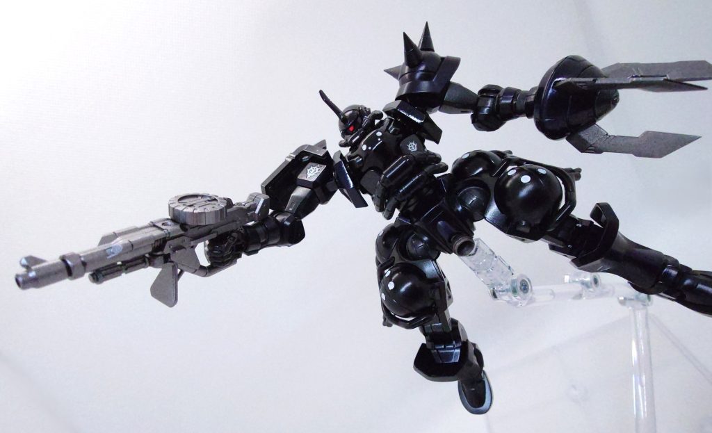 ザクマシンガン発射イメージです。少しスタイリッシュすぎましたかね(zaku-kao4)