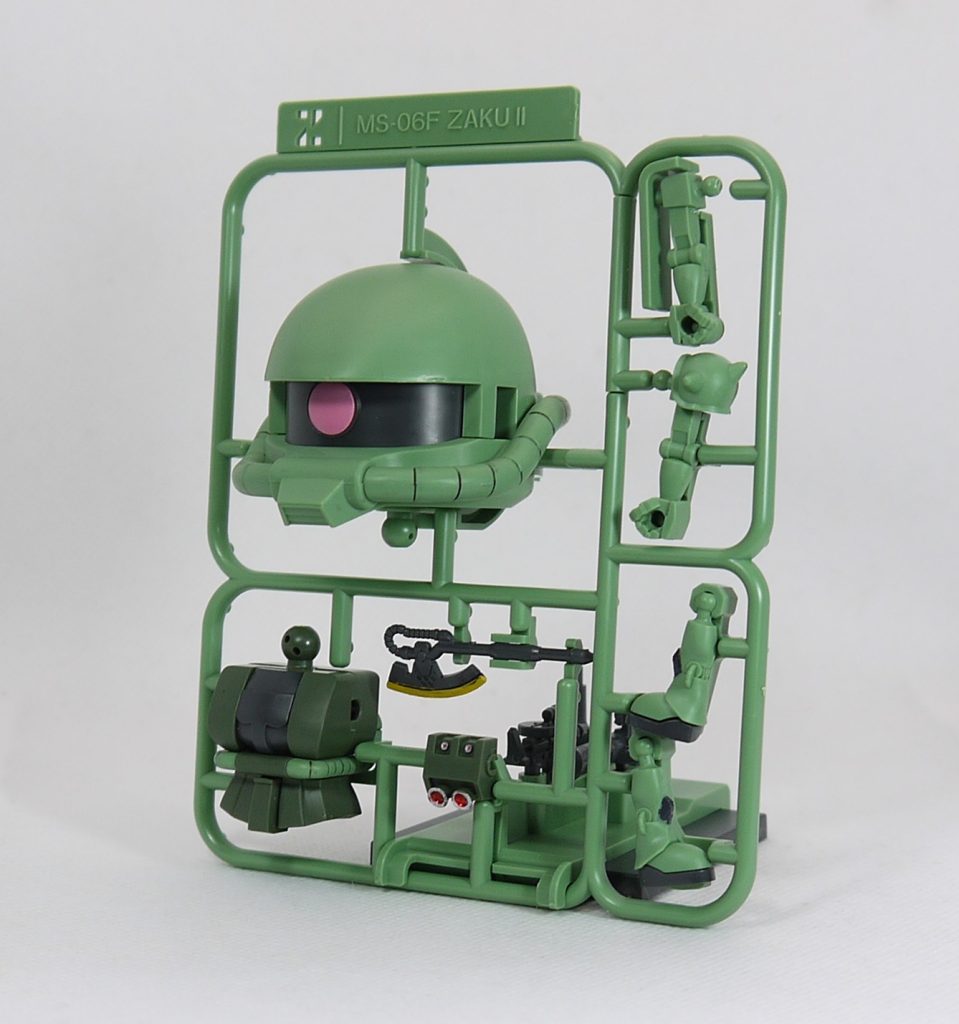 　こういうのは軽く何か作りたいときにいいですね。ただ普通のSDだと肉抜き穴に手を入れたくなったりして、HGよりも手がかかったり(^_^;)