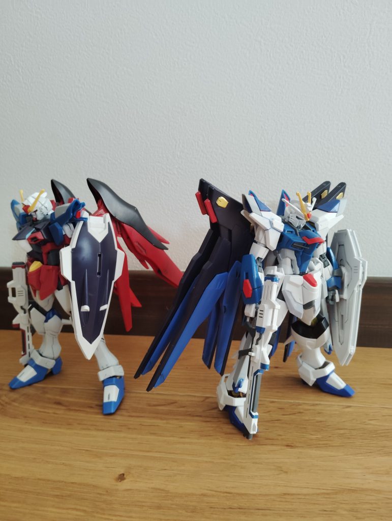 最後にイモータルデスティニーとのツーショットを載せておきます。今見るとイモータルデスティニー、デスティニー要素が少なかったなと思います。またいつか、イモータルデスティニーをリメイクしたいですね…