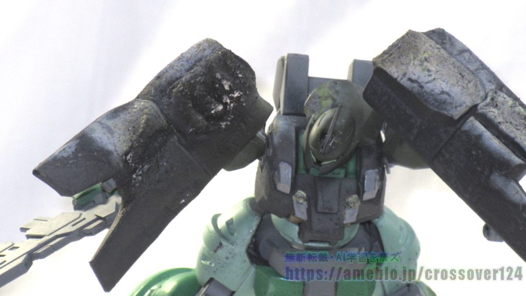 思ったよりディランザ・ソルのプラスチック地が出てこなかったのが面白い。多分塗膜が焼き付けられて余計剥離しにくくなっているはず？