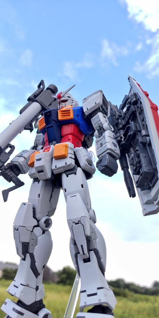 ガンダム大地に立つ（千葉県某所）