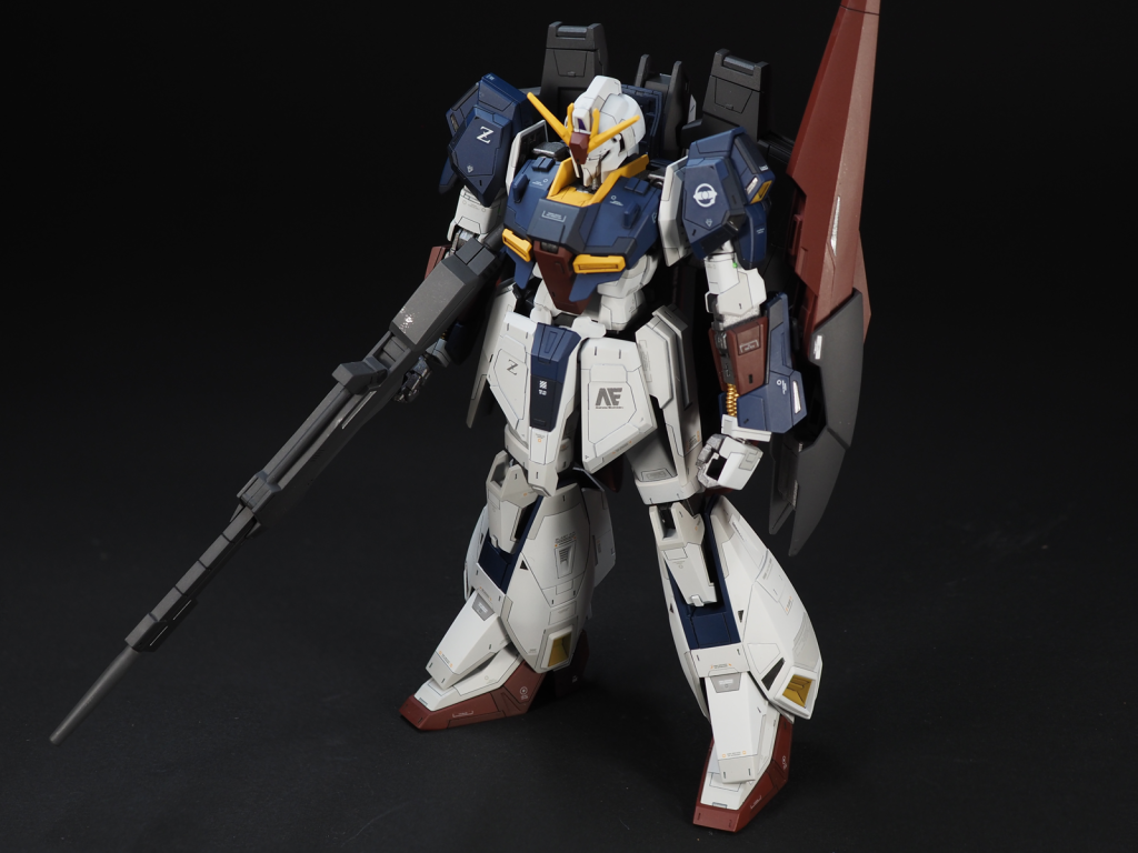 今回も、スジボリ追加、プラ板ディテールアップ、全塗装のいつものメニュー。色味は彩度、明度を落とした渋めのカラーリングです。