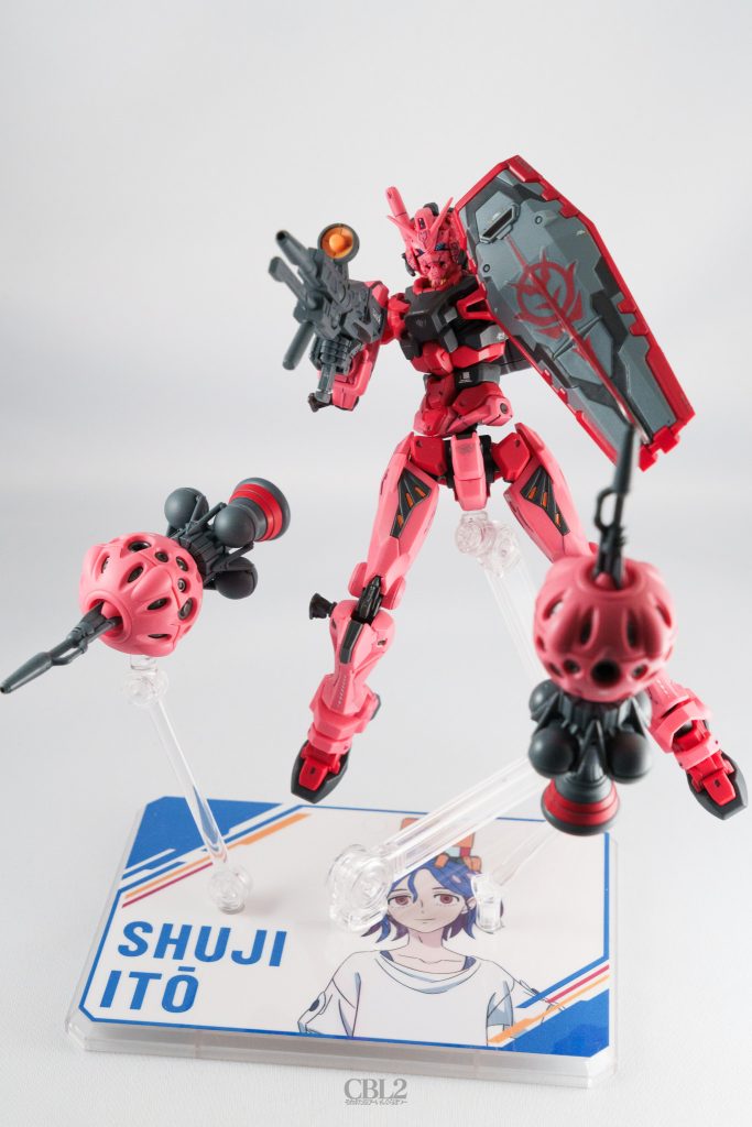 シールドのデカールは塗装ハゲ表現ではない方にしましたが、シュウジの赤いガンダムです!
