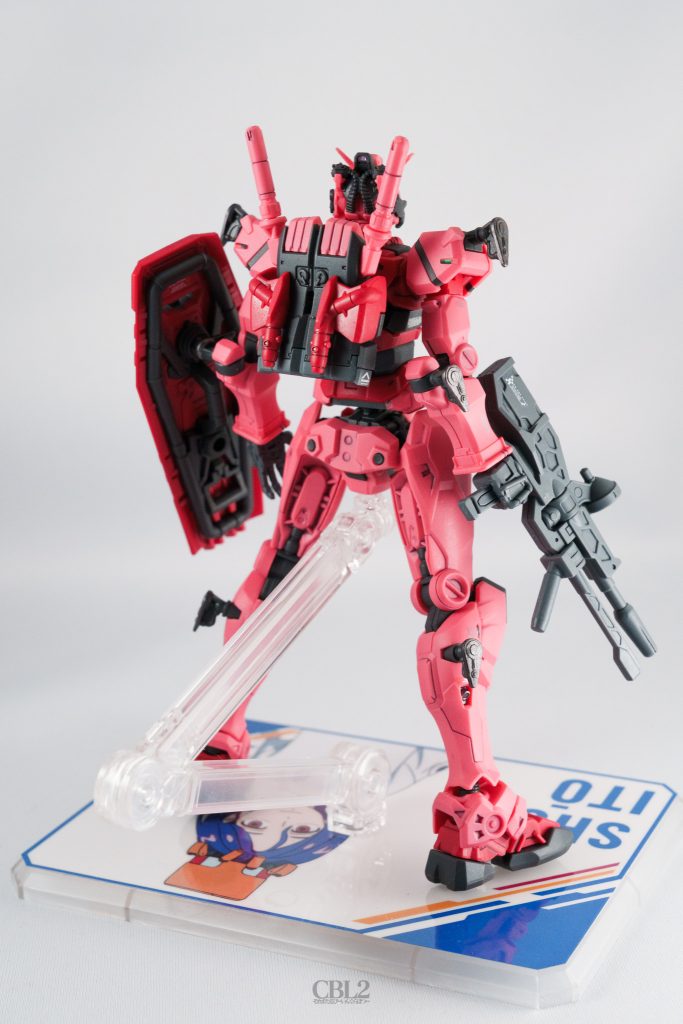 ディテールが細かいキットですが、スミ入れと部分塗装と細かいデカールを貼ったらもっとかっこよくなりました。