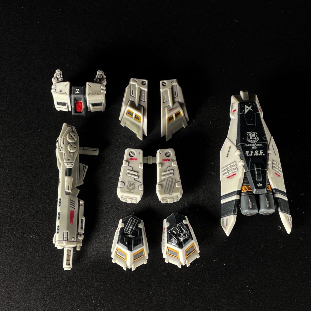 νガンダム用EXパーツ。まるまるHWSに換装するためのセットですね。