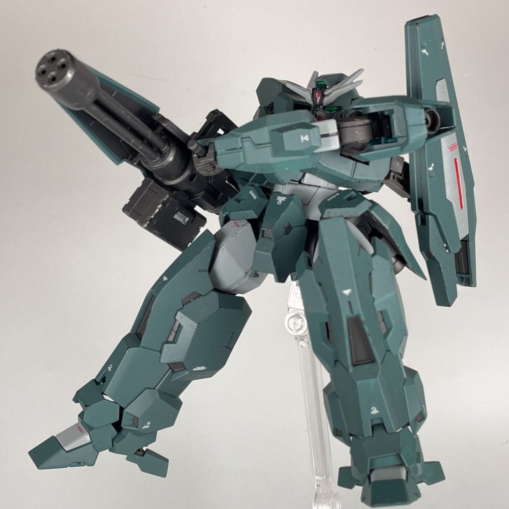 ガトリングの両手持ちも問題なくできます。