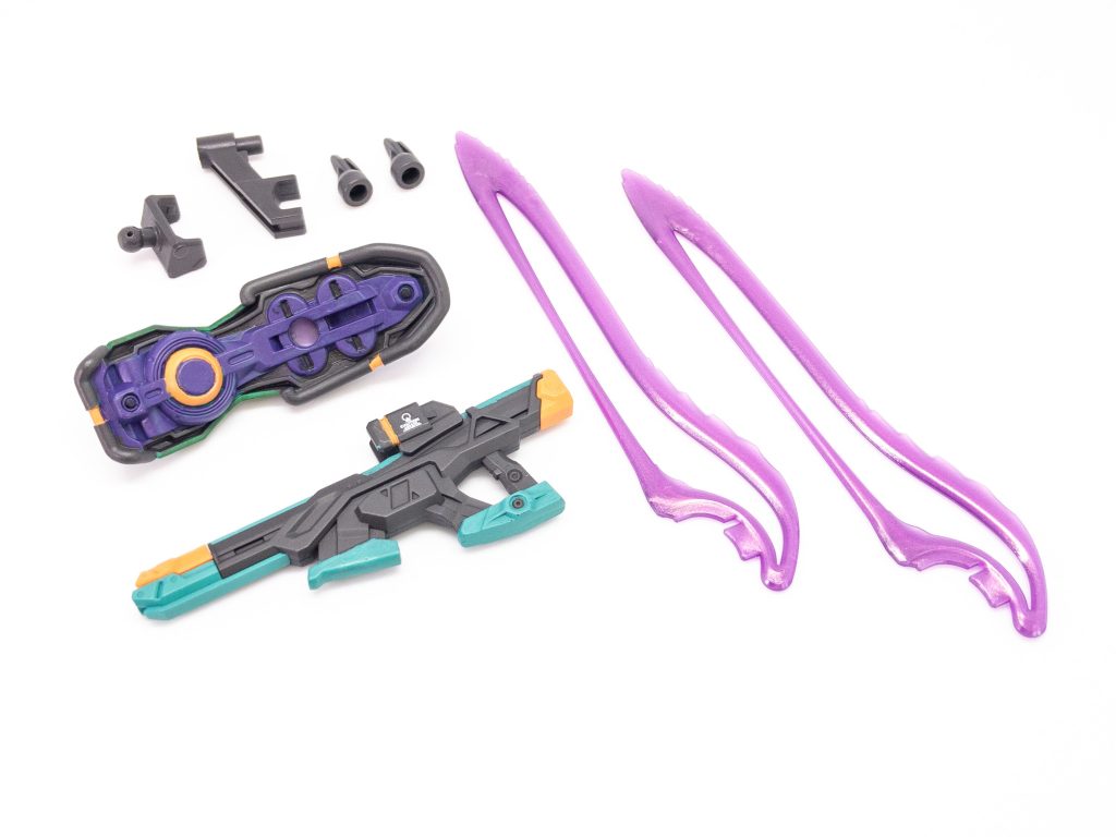 先にHGジークアクスを作成していたのと、ジフレドのパーツ分割が親切だったので結構作りやすかったです。(それでも手間と時間はかなりかかりましたがw