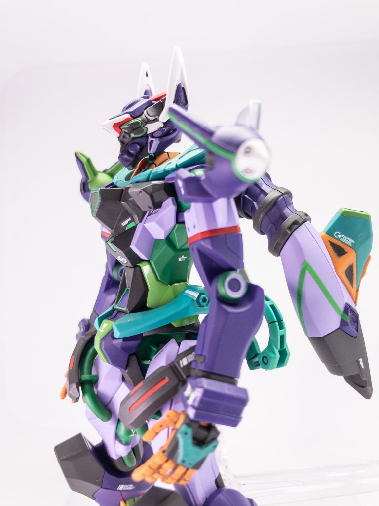 毎度のことながら最近のHGは細かすぎるところもあるので、ジークアクス、ジフレド、赤いガンダムのメインクラスはMGやフルメカ展開をお願いしたいですw