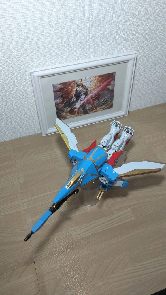 バードモードウイングガンダムと言えば、やはりこの形態!色々と加工·手直しを加えて変形可能にしました。