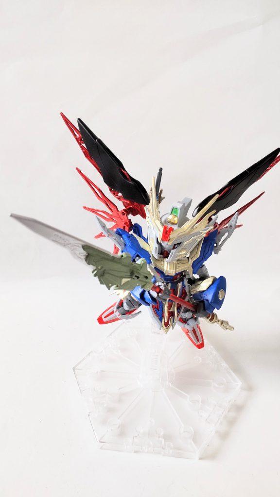 高エネルギービーム砲の代わりに槍を装備させてみました。柄は伸縮式の設定で、差し替えで表現してます。三国伝や創傑伝の張飛がどちらも長物を持っていたので、それのオマージュです。