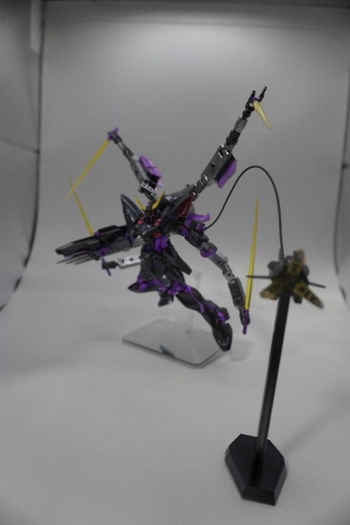何か射出。