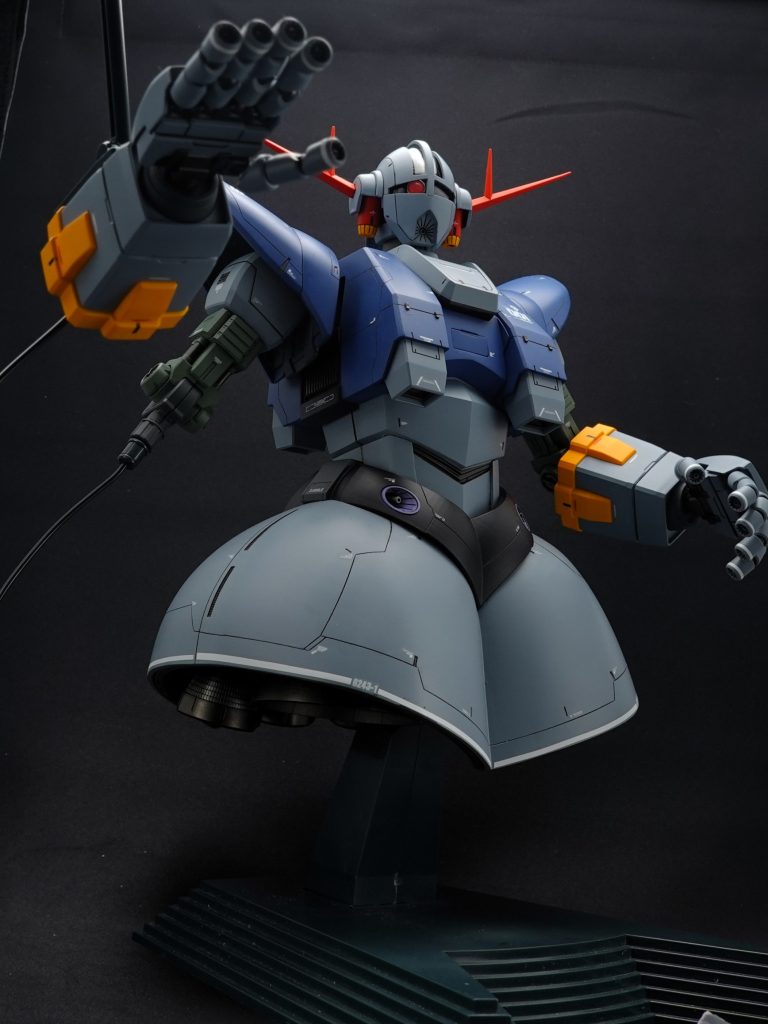 パッケージ風に。最近ver2.0の流れが止まってて。ジオングにも期待してましたが…自分で作る!w