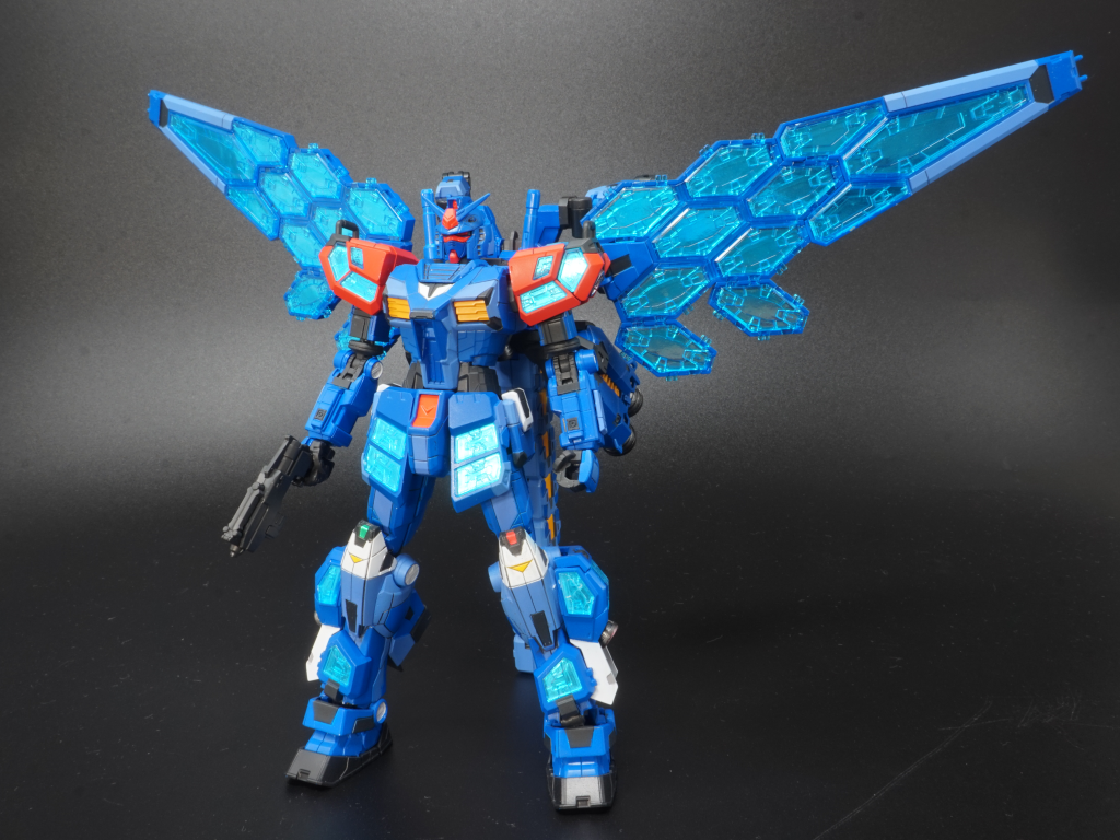 グラスフェザーを広げると大ボリュームです。