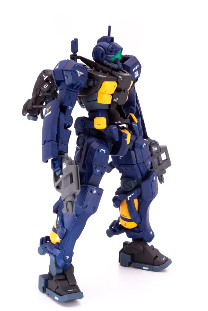 細かいディテール追加や工作は一切しておりません。ザク(GQ)ほど複雑ではないですがパーツ分割が優秀で、ヌルっとパーツがはまった時は気持ちがいいです。