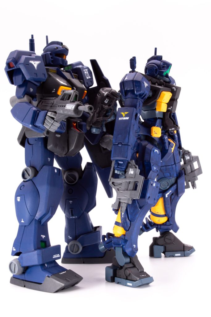 2体を並べてみると、ジムとはやはり違いますよね。