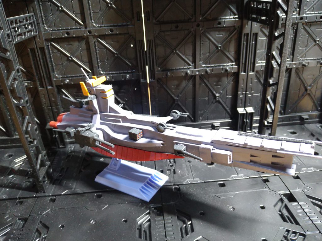 主砲は余ってた何かの戦艦の物を流用、一個しか無かったので反対側はレジンで複製、なので見た目はそんなに良くないかも。