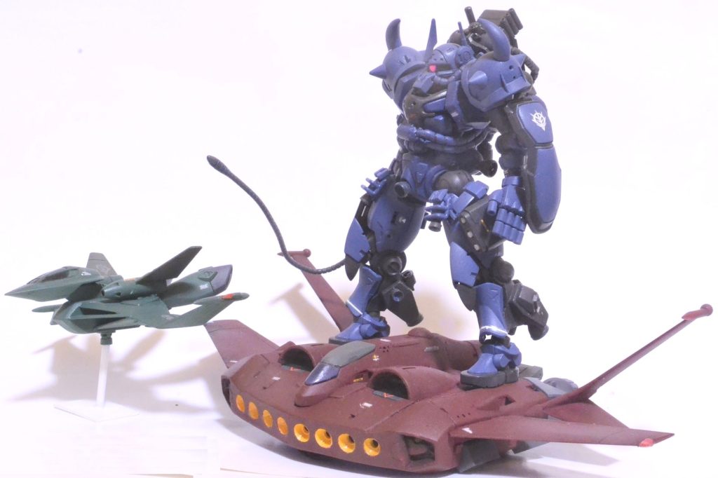 ドダイはティックバラン＋ドダイYS、ドップ本体はプラバンスクラッチでジークアクスのスラスターとドダイ、ティックバランの翼を使ってます。