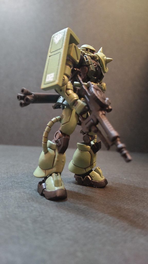 付属武器として、ヒートホーク、ザクバズーカを作成しています。