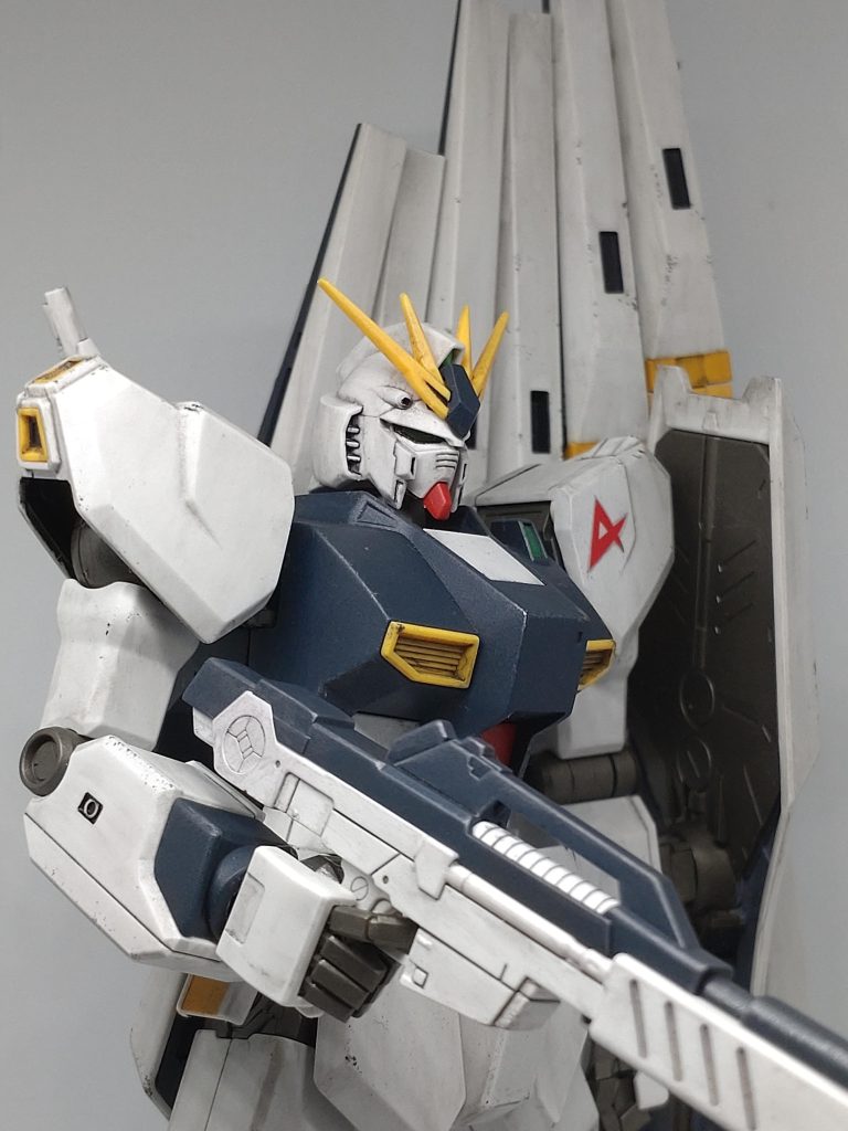 全体的に軽い汚しとドライブラシをして、つや消しでフィニッシュ。