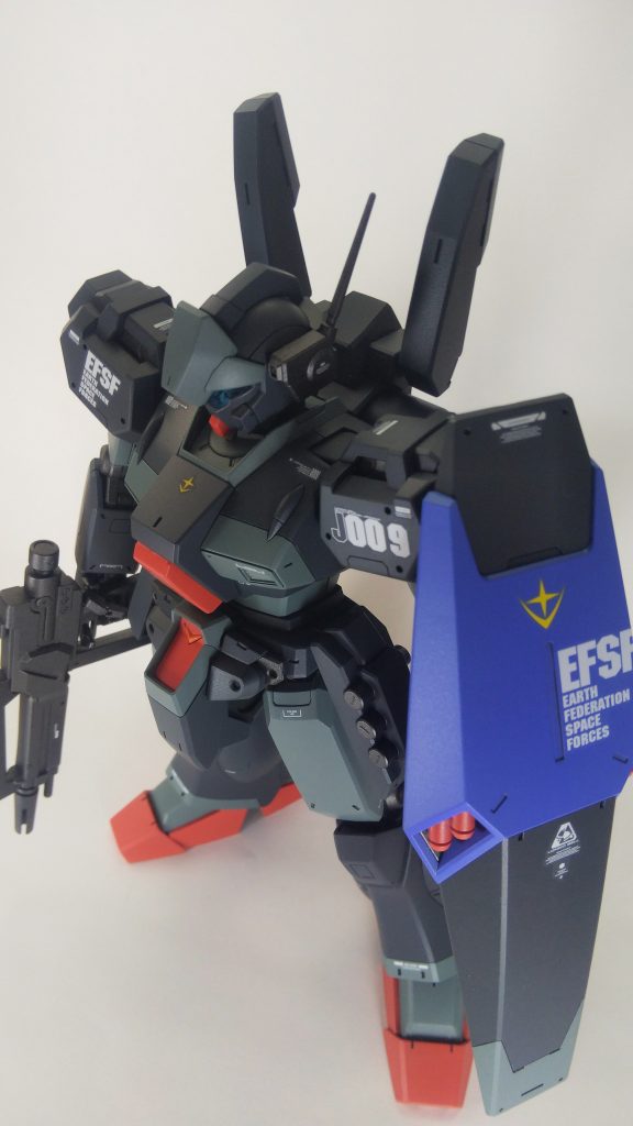 赤と青の配色が気に入ってます😌